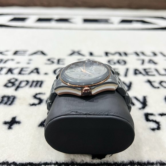 Vintage Rare Find Marc Jacobs Logo Quartz WristWatch With Date MBM4566 main image 9